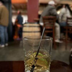Lincolns - Bourbon & Ginger