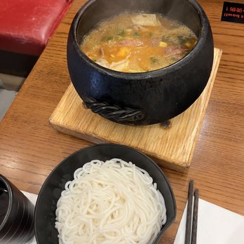 YunShang Rice Noodle - Chinese Near Me - Burnaby, British Columbia YunShang Rice Noodle - Chinese Near Me - Burnaby, British Columbia