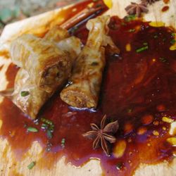 SomSacs - Nuestro producto estrella. Un canalón de papel de maíz donde podemos enrollar nuestras recetas más creativas.