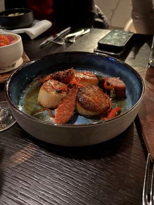 Cut & Bourbon by null