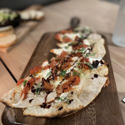 Café Momentum - Pittsburgh - Burrata flatbread