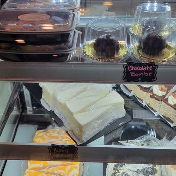 Just Say Cheesecake - Chocolate bomb, cookies & cream cheesecake & Creamsicle cheesecake - Bakeries Near Me - North Tonawanda, New York Just Say Cheesecake - Chocolate bomb, cookies & cream cheesecake & Creamsicle cheesecake - Bakeries Near Me - North Tonawanda, New York