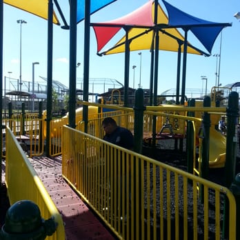 Smith Park - Parks Near Me - Pico Rivera, California