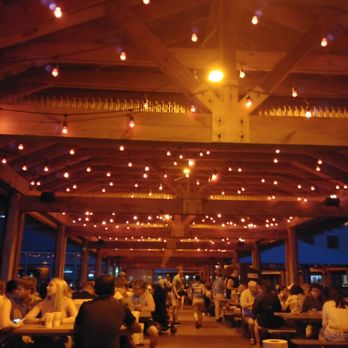 Pineapple Willy's - Dinner outside at night - Seafood Near Me - Panama City Beach, Florida