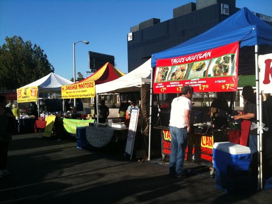 Sherman Oaks Farmers Market by null