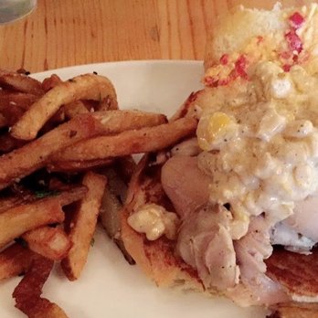 Salt + Smoke - Pulled chicken sandwich - Bars Near Me - Saint Louis, Missouri Salt + Smoke - Pulled chicken sandwich - Bars Near Me - Saint Louis, Missouri