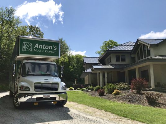 Boston to Vermont Movers | Vermont - Boston Moving Company - Anton's Movers has a team of Boston to Burlington moving professionals who have shared some enlightening information about the area. We feel, as a leading Boston - Burlington moving company, that we can provide the ultimate service to you if we are lifting and inspiring the people who will be helping you to move to or from Burlington, VT. Boston to Vermont Movers | Vermont - Boston Moving Company - Anton's Movers has a team of Boston to Burlington moving professionals who have shared some enlightening information about the area. We feel, as a leading Boston - Burlington moving company, that we can provide the ultimate service to you if we are lifting and inspiring the people who will be helping you to move to or from Burlington, VT.