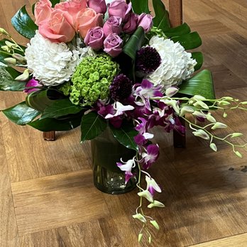 Wholesale Flowers and Supplies - Altar Arrangements - Florists Near Me - San Diego, California Wholesale Flowers and Supplies - Altar Arrangements - Florists Near Me - San Diego, California
