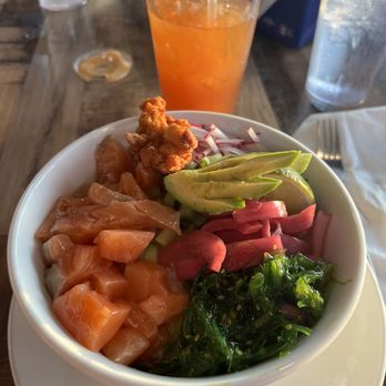 Waterfront Social - Poke bowl - Bars Near Me - Crystal River, Florida Waterfront Social - Poke bowl - Bars Near Me - Crystal River, Florida