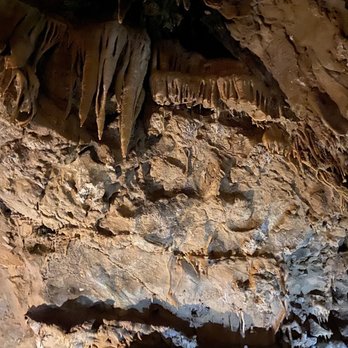 Lake Shasta Caverns - Mt. Shasta Caverns tour - Landmarks & Historical Buildings Near Me - Lakehead, California