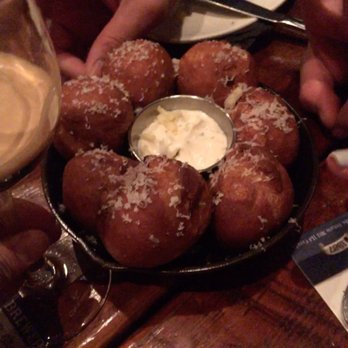 Bar Hop - Bars Near Me - Toronto, Ontario