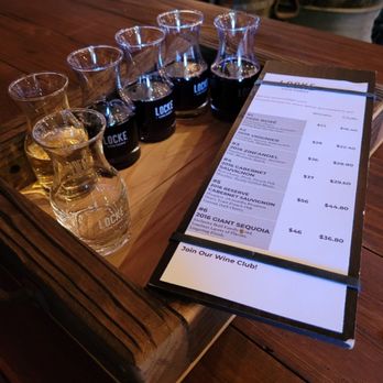 Locke Vineyards - Wine flight - Wine Tasting Room Near Me - Murphys, California