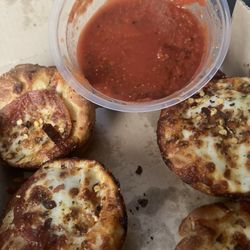 Little Caesars Pizza - Pepperoni Crazy Puffs