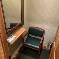 East River Medical Imaging - Changing room