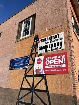 Big Pappa’s Smokehouse & More by null