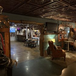 Epicure and Jack's Tavern - View into the main dining room areas. This is from the central lobby.