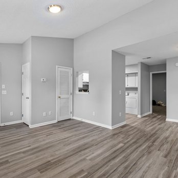 Bennett - Newly Renovated One Bedroom Living Room - Apartments Near Me - Greenville, North Carolina Bennett - Newly Renovated One Bedroom Living Room - Apartments Near Me - Greenville, North Carolina
