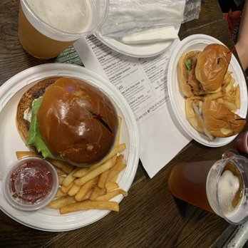 John Sullivan's - This is the presentation - Irish Near Me - New York, New York