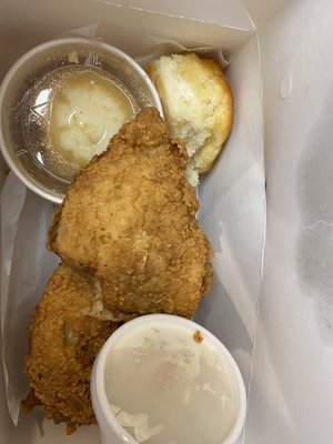 Lee's Famous Recipe Chicken PLYMOUTH MICHIGAN by null