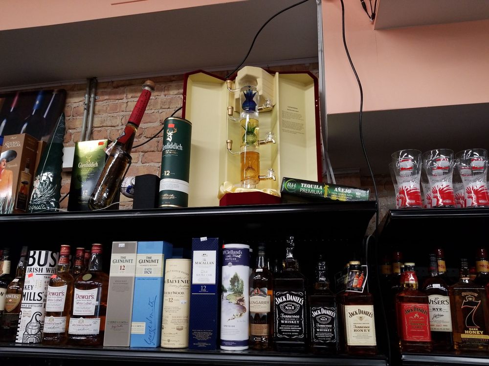 LIS LIQUORS OPEN LATE Updated September 2024 5713 S Archer Ave