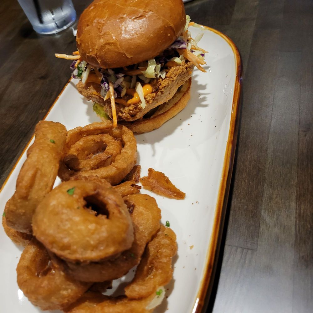 Lorimar Cafe - Korean chicken sandwich w/onion rings - Breakfast & Brunch Near Me - Temecula, California