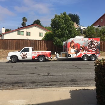 Ruff Life Mobile Pet Spaw - The groomers outside! Didn't need any hook ups - Pet Groomers Near Me - San Diego, California Ruff Life Mobile Pet Spaw - The groomers outside! Didn't need any hook ups - Pet Groomers Near Me - San Diego, California