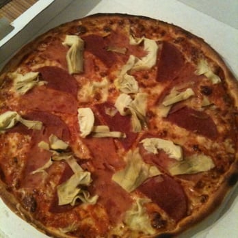 Pizzeria Castello - Food Delivery Services Near Me - Berlin, BE