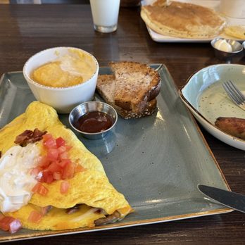 First Watch - The Works Omelet - Breakfast & Brunch Near Me - Cincinnati, Ohio First Watch - The Works Omelet - Breakfast & Brunch Near Me - Cincinnati, Ohio
