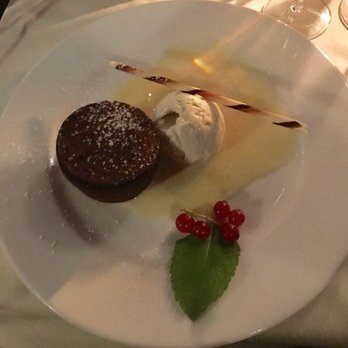 Le Calife - Chocolate Lava Cake - incredibly rich! - French Near Me - Paris, 75