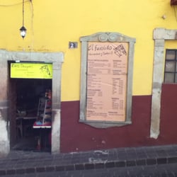 El Farolito - Fachada