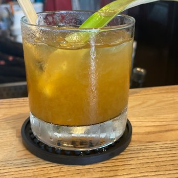 Fish Bar Deli - Tai Me Up cocktail - Seafood Markets Near Me - Kapaa, Hawaii