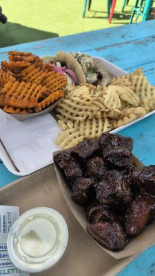 CM Smokehouse by null