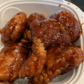 Detroit Wing Company - Chicken Wings Near Me - Taylor, Michigan
