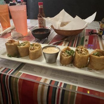 Los Chaparros Mexican Restaurant - Chipotle Chicken Chingalinga (6 Pc) - Tex-Mex Near Me - Honolulu, Hawaii