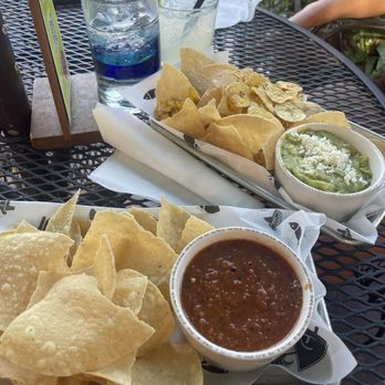 Diego Pops - Happy Hour - Chips, Salsa & Guacamole (5/5)  The salsa tasted so fresh and just like home! The plantain chips were also a good addition! - Cocktail Bars Near Me - Scottsdale, Arizona