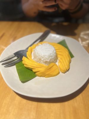 Manaow Thai by null
