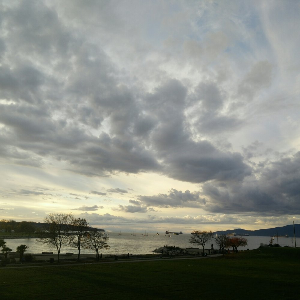 Sunset Beach Park - Beaches Near Me - Vancouver, British Columbia Sunset Beach Park - Beaches Near Me - Vancouver, British Columbia