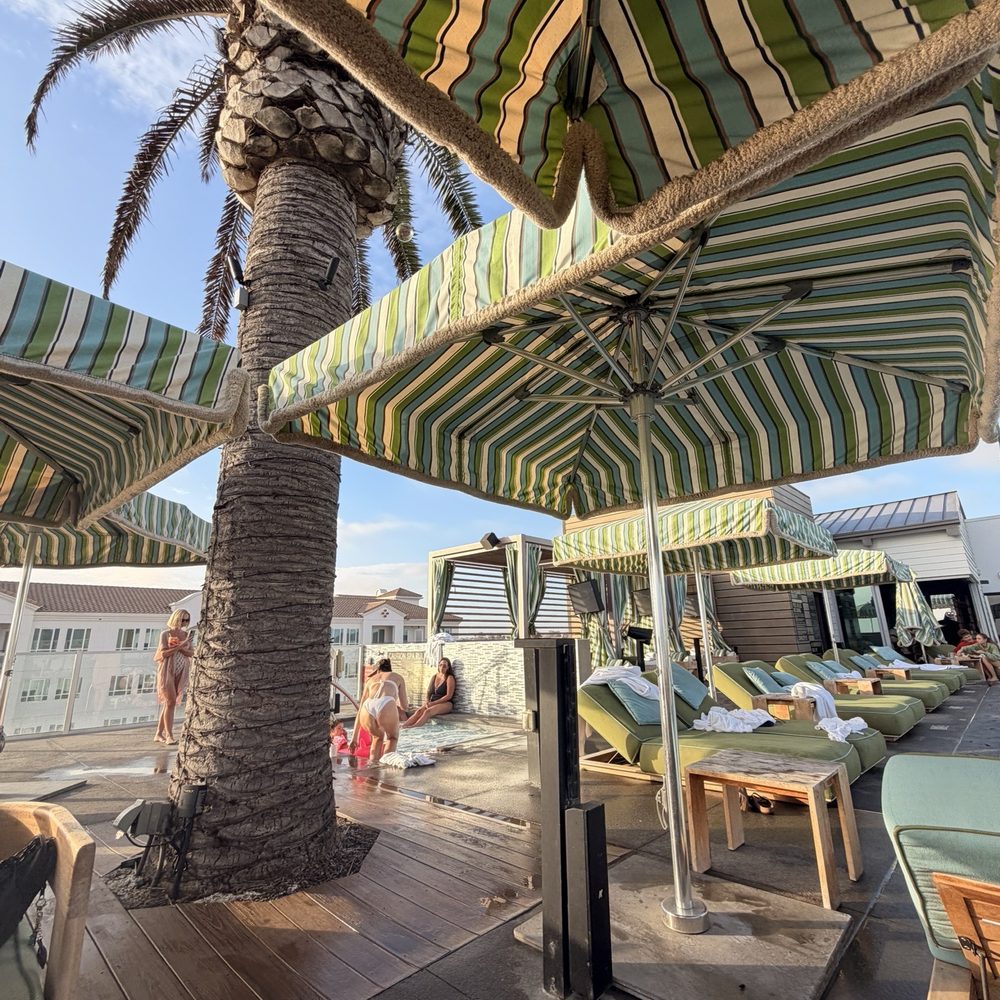 The Rooftop Bar - Patio - Beer Bar Near Me - Oceanside, California