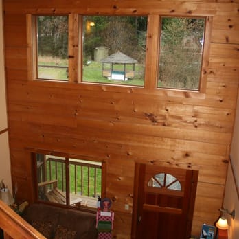 Deer Harbor Inn - Looking at backdoor from upper balcony. - Hotels Near Me - Deer Harbor, Washington