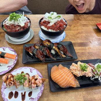 Sushi Bay - Sushi Bars Near Me - Kapolei, Hawaii