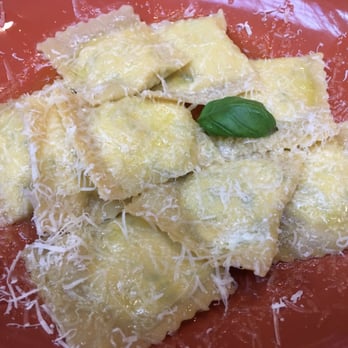 Via Italia - Ravioli in olive oil - Delicatessen Near Me - Oslo, 03 Via Italia - Ravioli in olive oil - Delicatessen Near Me - Oslo, 03