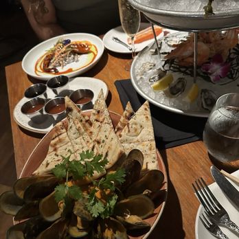 Herringbone Waikiki - Seafood Near Me - Honolulu, Hawaii Herringbone Waikiki - Seafood Near Me - Honolulu, Hawaii
