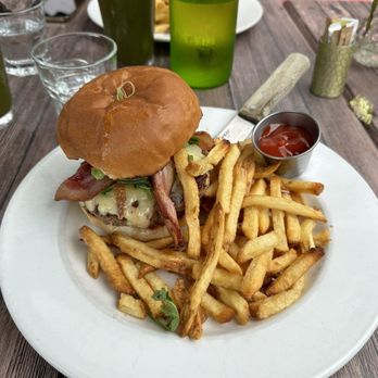 Cody's La Jolla - Breakfast & Brunch Near Me - La Jolla, California