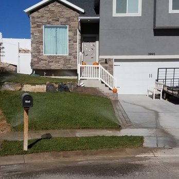 Gaytans Landscape & Tree services - Sprinkler and Grass Installation - Landscaping Near Me Gaytans Landscape & Tree services - Sprinkler and Grass Installation - Landscaping Near Me