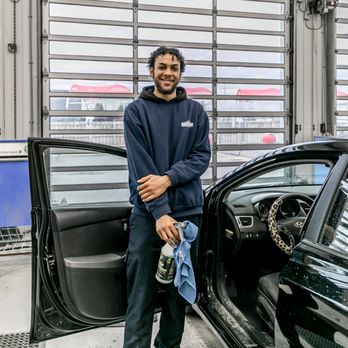 Zenetec - Veterans - Windshield Installation & Repair Near Me - Barrie, Ontario Zenetec - Veterans - Windshield Installation & Repair Near Me - Barrie, Ontario