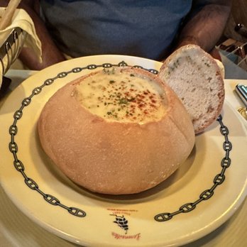 Lorenzillo's - Clam chowder - Seafood Near Me - Cancún, ROO Lorenzillo's - Clam chowder - Seafood Near Me - Cancún, ROO