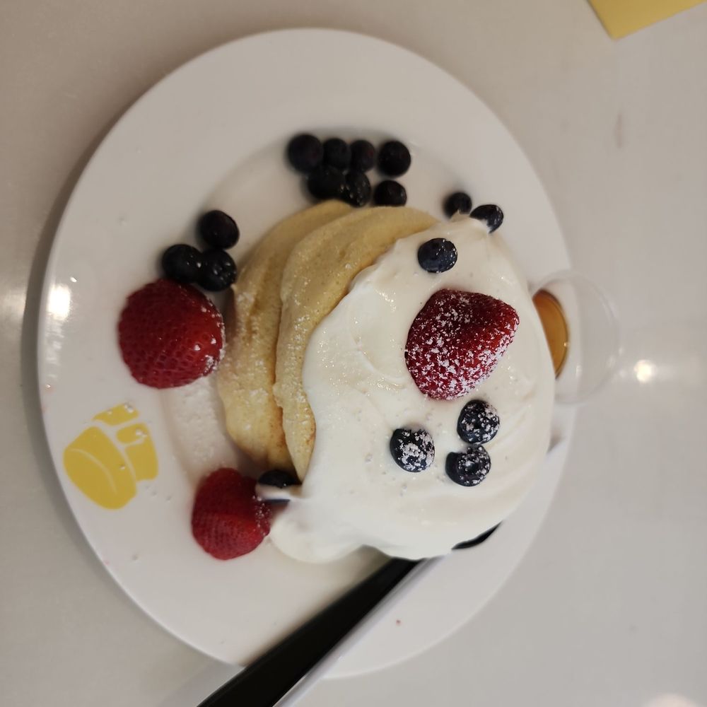 Fluffy Fluffy Dessert Cafe - Desserts Near Me - Orlando, Florida
