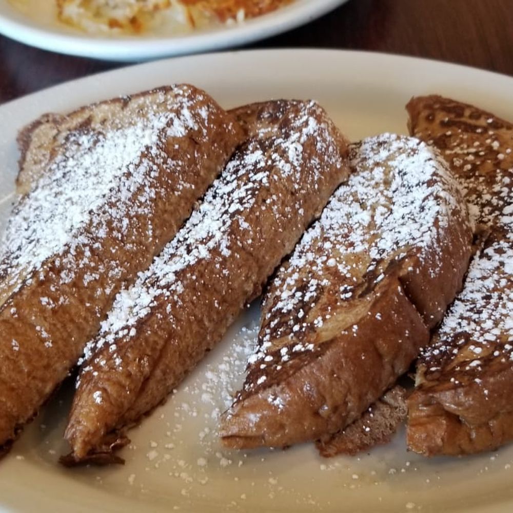 100th St Corner Cafe - Cafes Near Me - Urbandale, Iowa