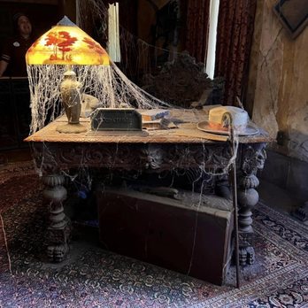 Hollywood Tower Hotel - Hotels Near Me - Orlando, Florida