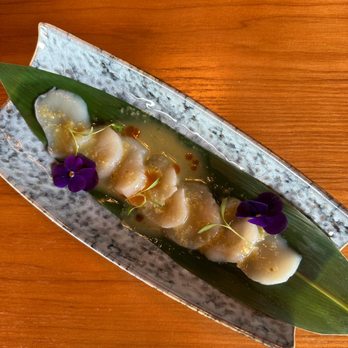 Amata Modern Thai - Hoi Shell Shae Nam Pla -
Spicy Scallop Ceviche - Thai Near Me - Las Vegas, Nevada Amata Modern Thai - Hoi Shell Shae Nam Pla -
Spicy Scallop Ceviche - Thai Near Me - Las Vegas, Nevada